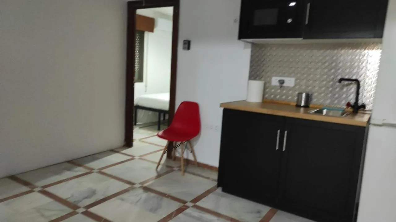 Convenient Rooms - Ferry, Train & Bus Station - Algeciras